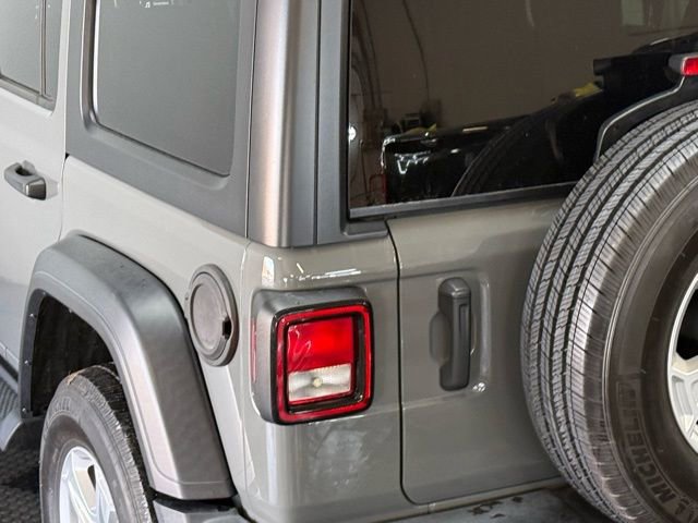 Used 2021 Jeep Wrangler Unlimited Sport S image 9