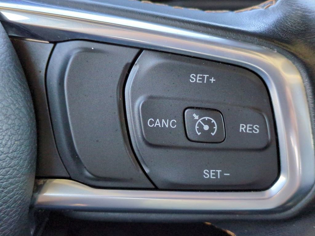 Used 2021 Jeep Gladiator Overland image 25