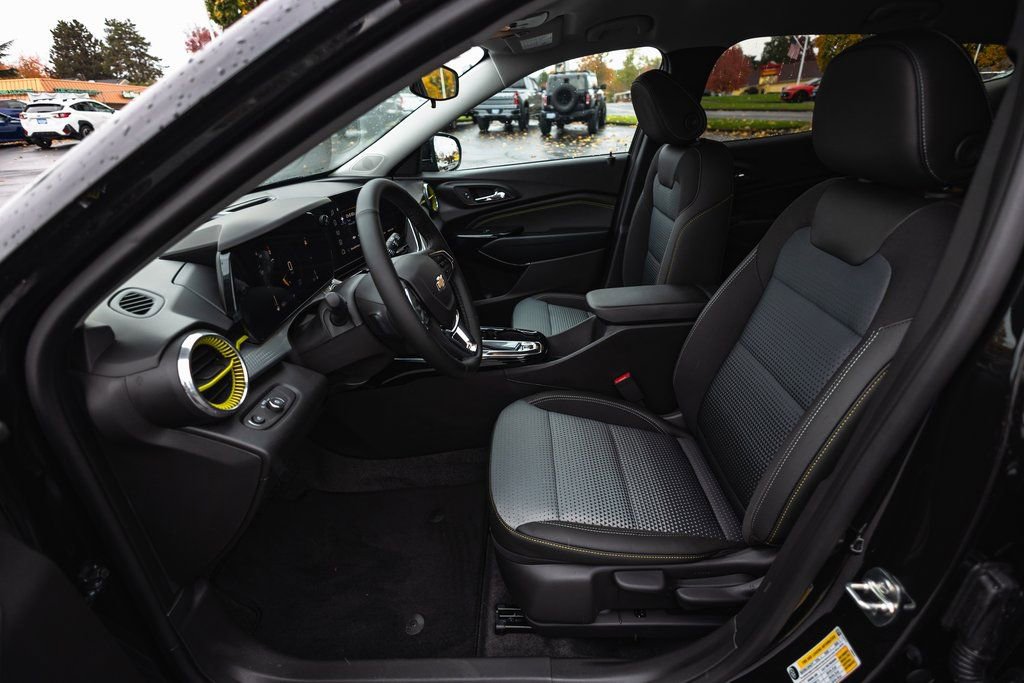 New 2026 Chevrolet Trax LT image 11