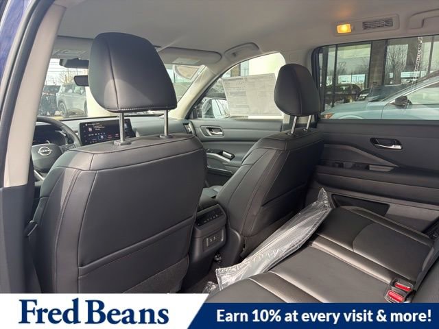 New 2026 Nissan Pathfinder SL image 9