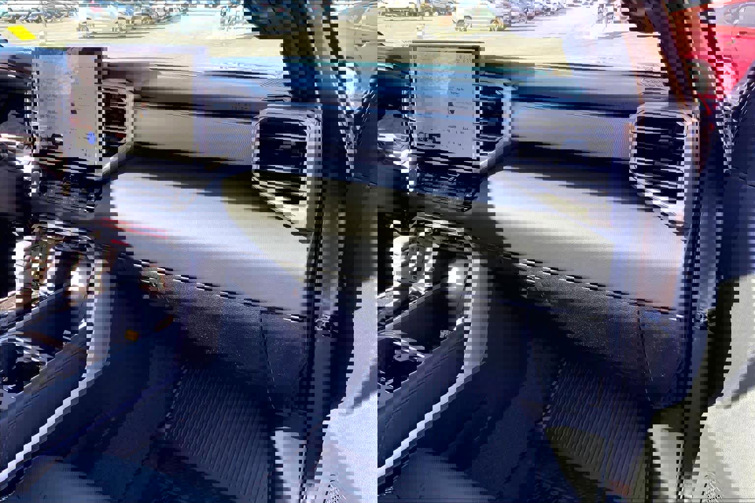 Used 2026 Toyota Sequoia Limited w/ Tow Technology Package image 19