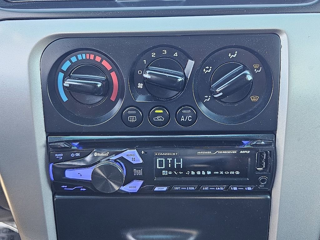 Used 2003 Subaru Baja image 28