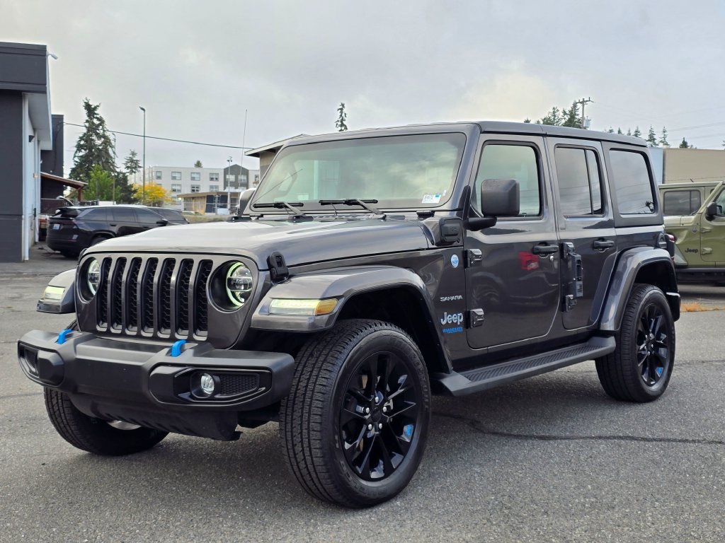 Used 2022 Jeep Wrangler Unlimited Sahara w/ Cold Weather Group AWD/4WD image 4