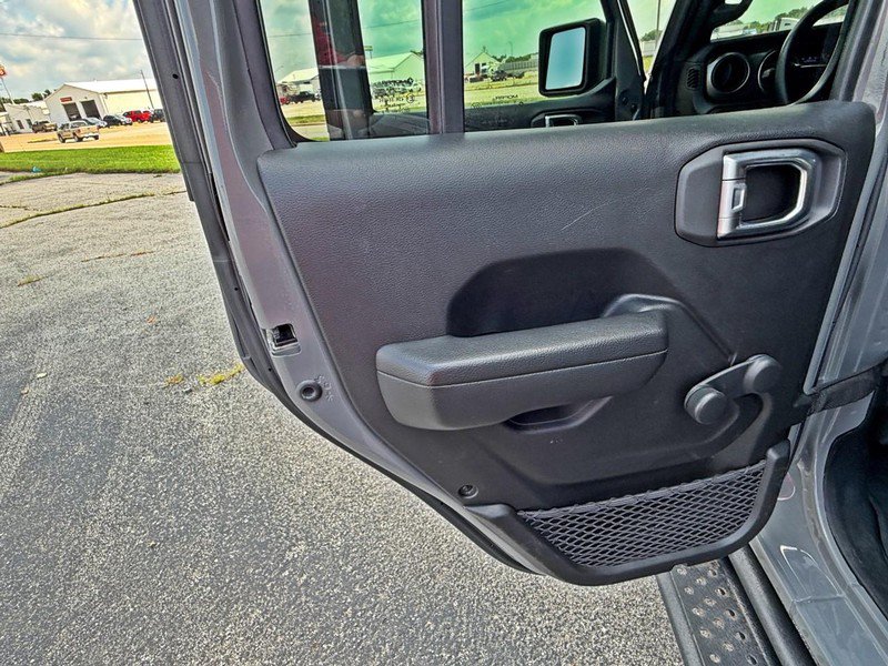 Used 2022 Jeep Wrangler Unlimited Sport AWD/4WD image 24