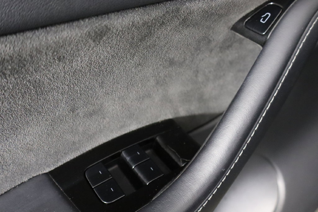 Used 2021 Tesla Model Y Long Range AWD/4WD image 18