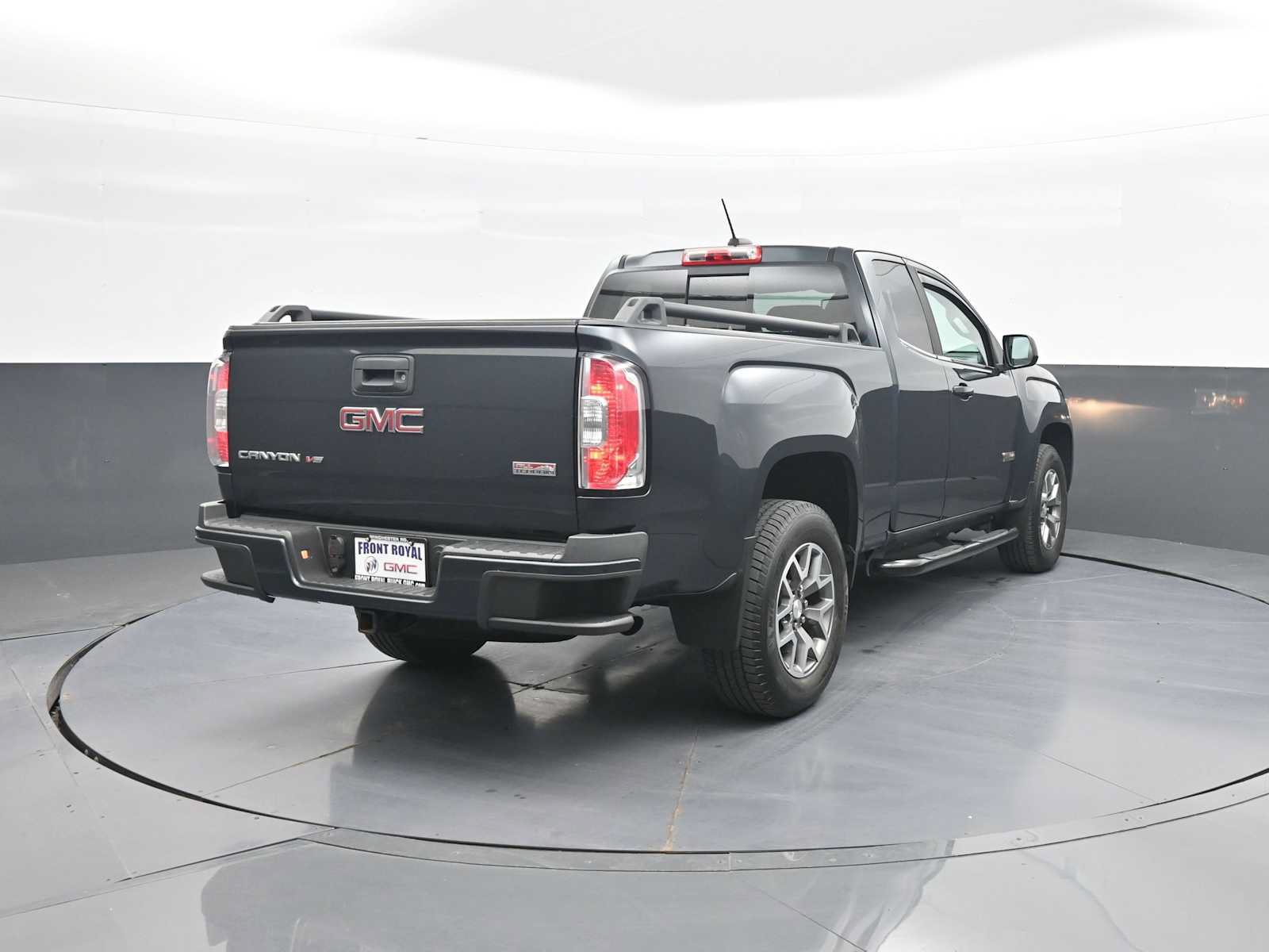 Used 2018 GMC Canyon All Terrain w/ Trailering Package AWD/4WD image 7