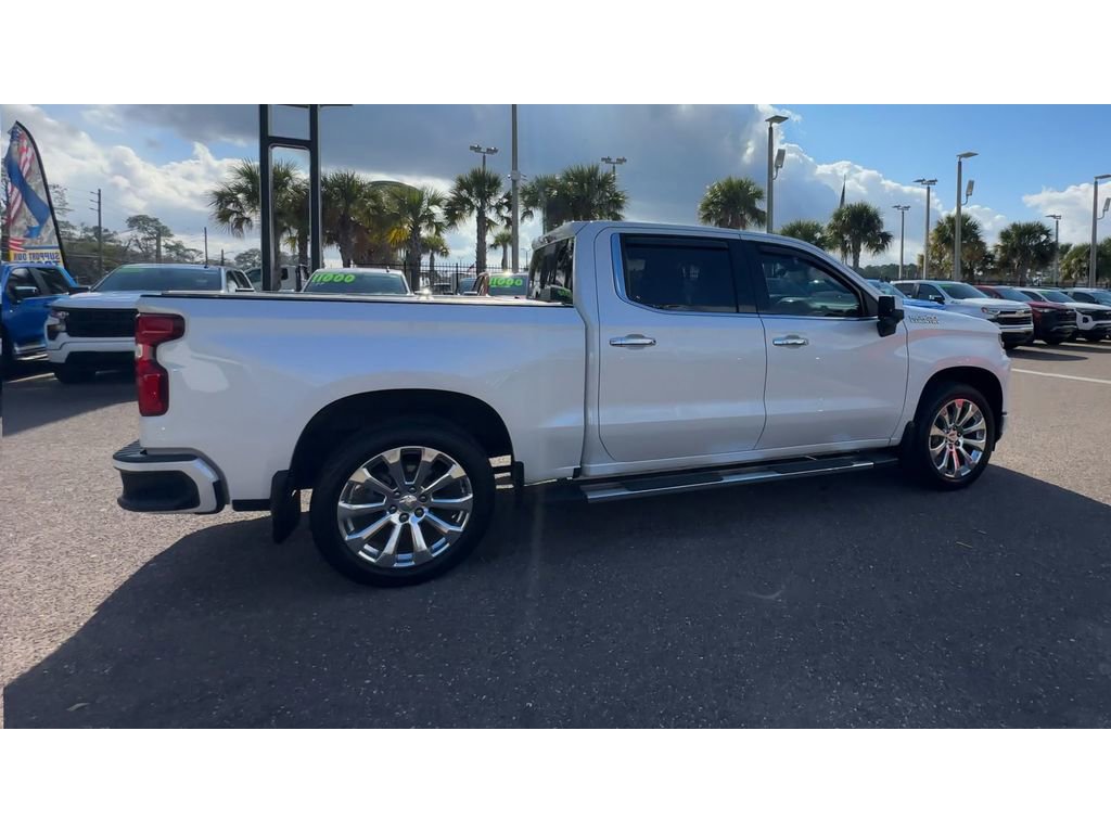 Used 2020 Chevrolet Silverado 1500 High Country w/ Technology Package image 9