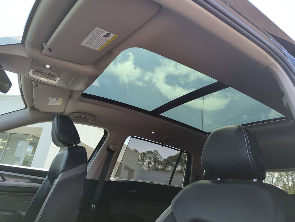Used 2023 Volkswagen Atlas SEL Premium image 26