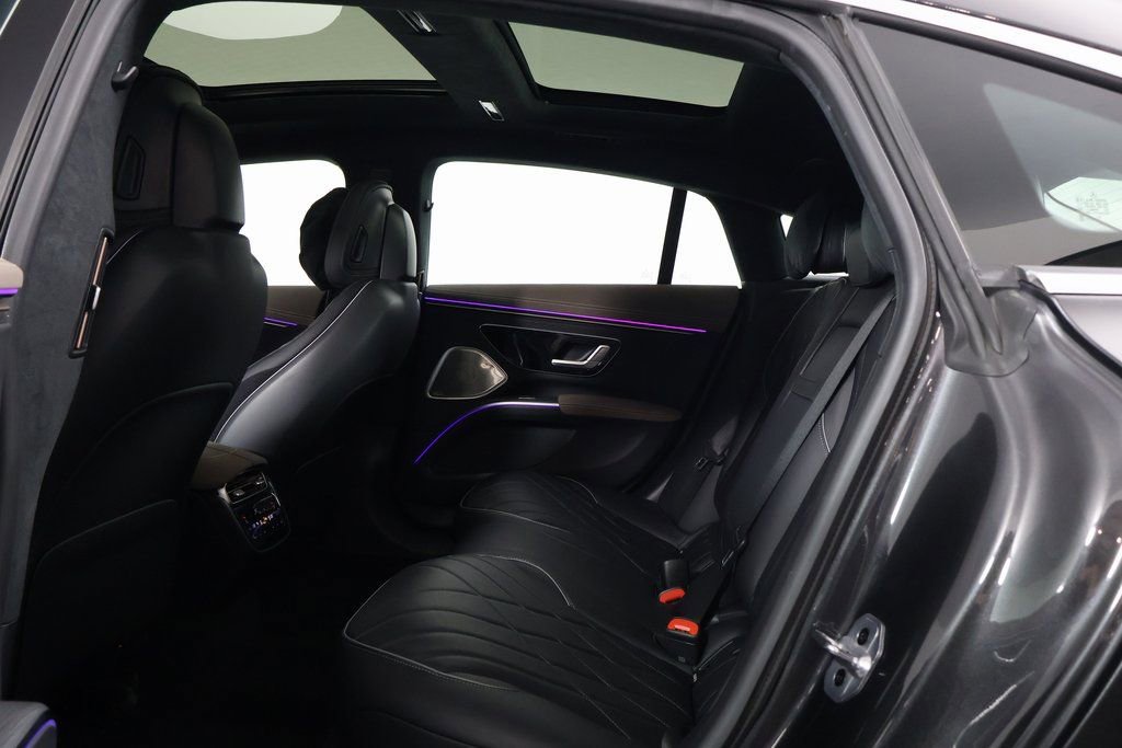 Certified 2023 Mercedes-Benz EQS 580 4MATIC Sedan image 11