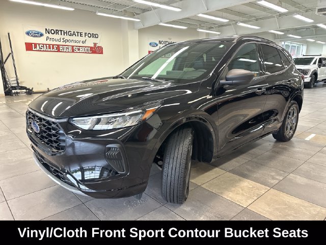 Used 2023 Ford Escape ST-Line w/ Tech Pack #1 AWD/4WD image 16