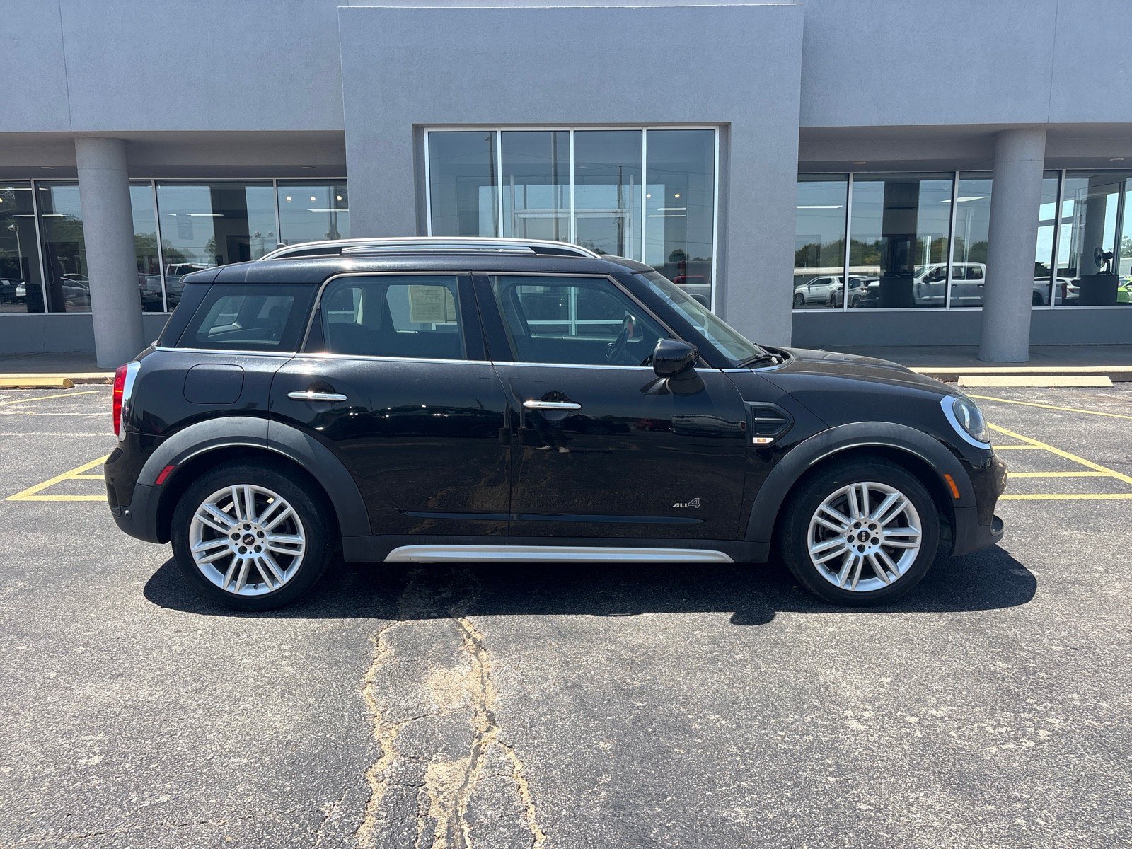 Used 2020 MINI Cooper Countryman ALL4 AWD/4WD image 4