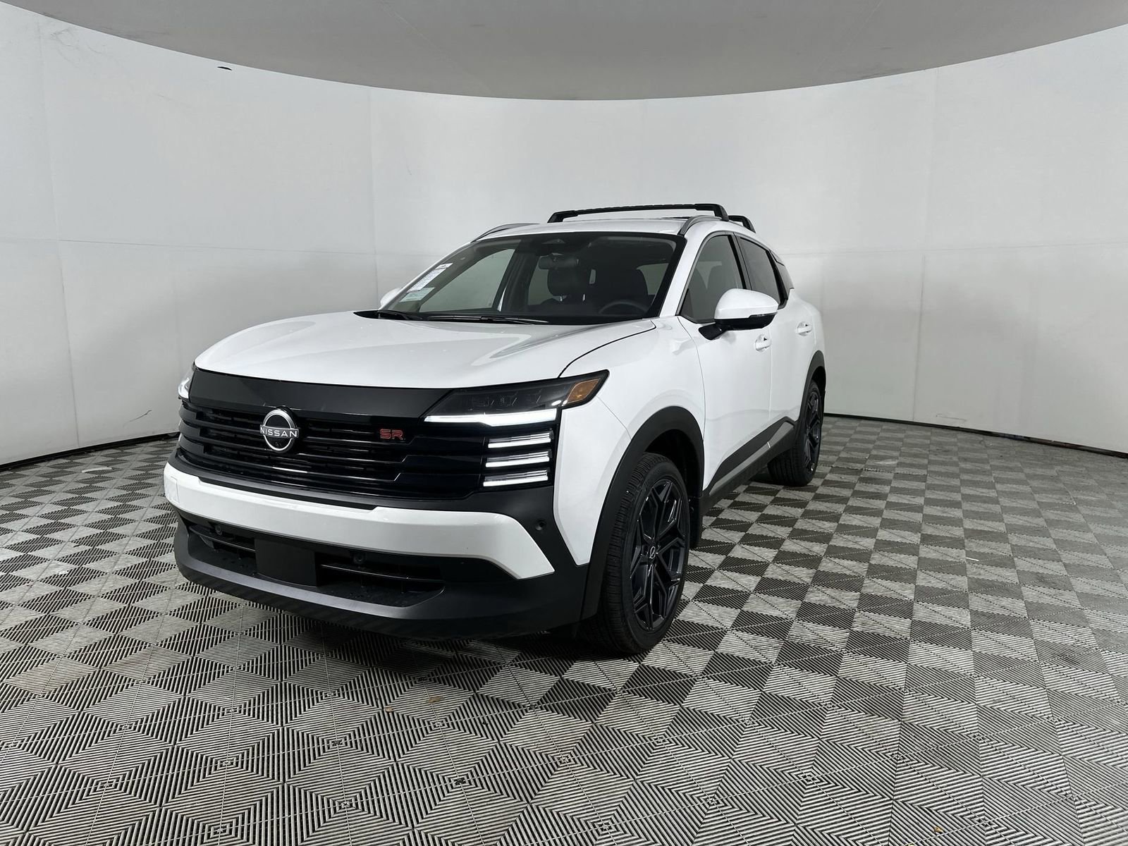 New 2025 Nissan Kicks SR image 8