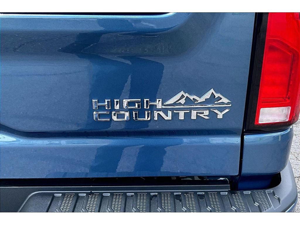 New 2026 Chevrolet Silverado 2500 High Country w/ High Country Premium Package AWD/4WD image 43