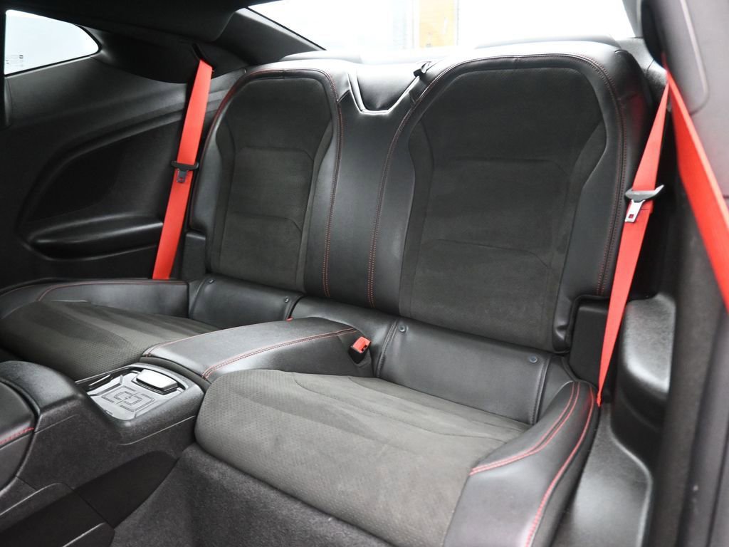 Used 2019 Chevrolet Camaro ZL1 w/ LPO, ZL1 Protection Package RWD image 33