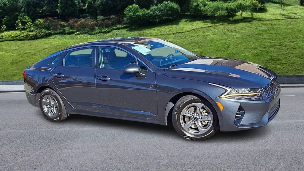 Used 2023 Kia K5 LXS image 2