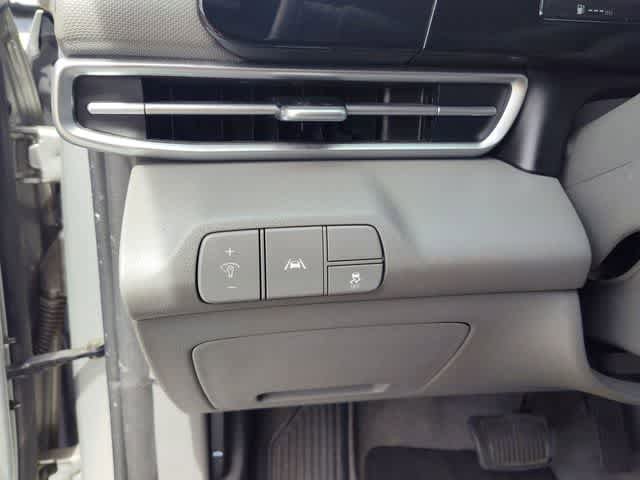 Certified 2021 Hyundai Elantra SEL w/ Convenience Package FWD image 14