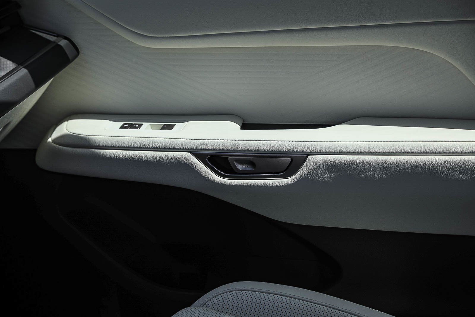 New 2026 Lexus ES 350e w/ Convenience Package FWD image 21