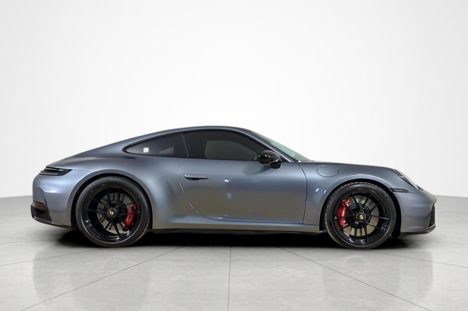 Used 2026 Porsche 911 Carrera 4 GTS AWD/4WD image 6