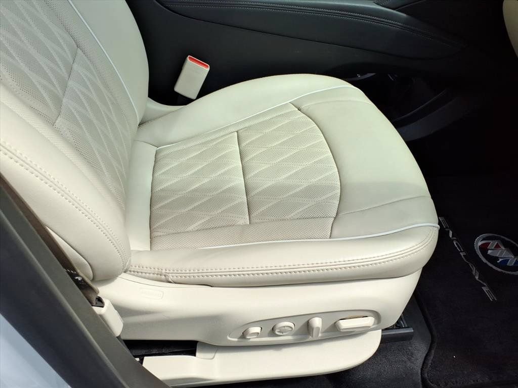 Used 2023 Buick Enclave Avenir w/ Trailering Package, 5000 lbs. AWD/4WD image 15