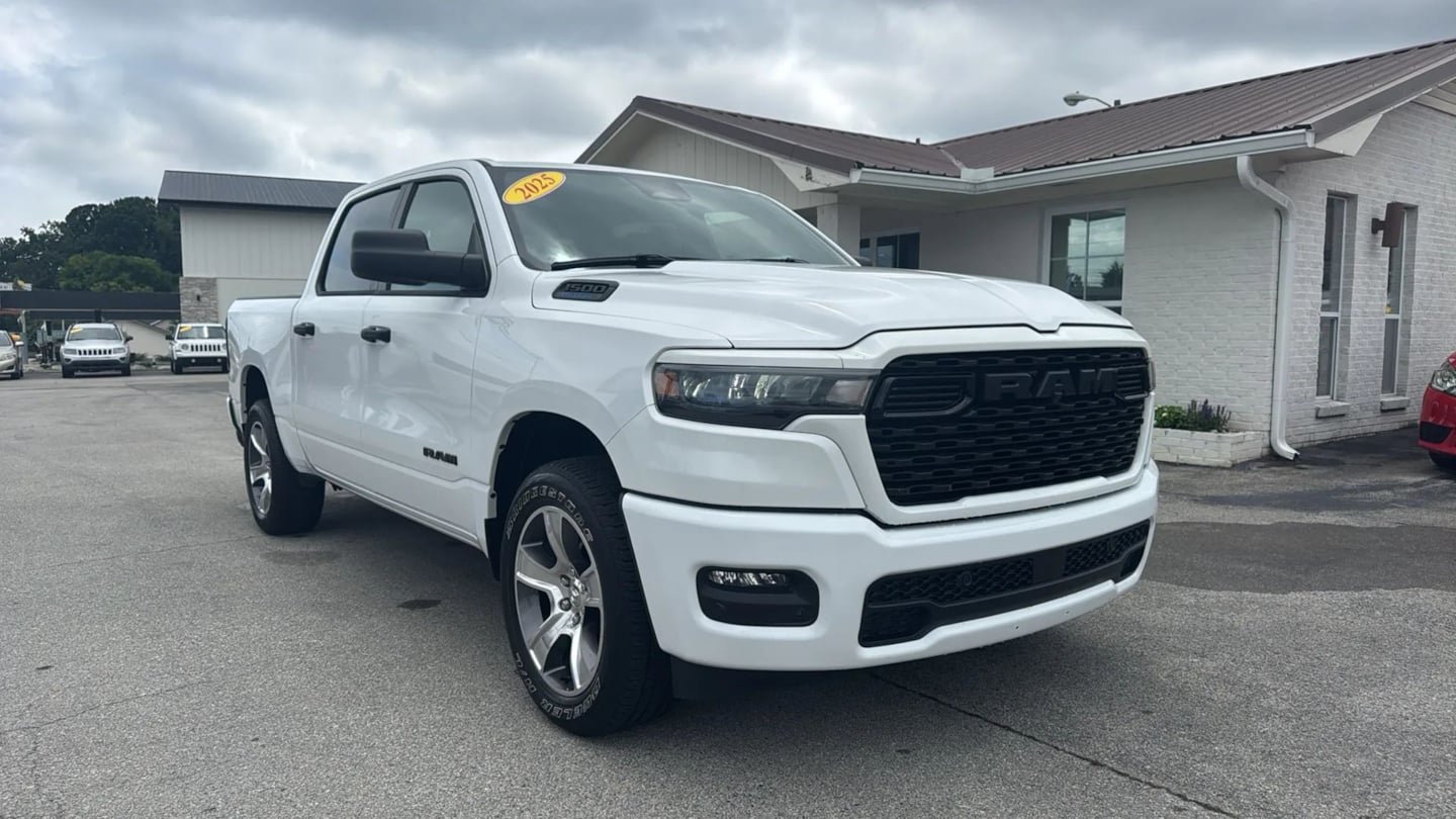 Used 2025 RAM 1500 Tradesman AWD/4WD image 7