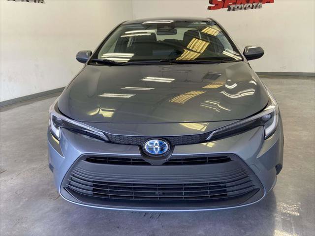 Certified 2025 Toyota Corolla LE FWD image 8