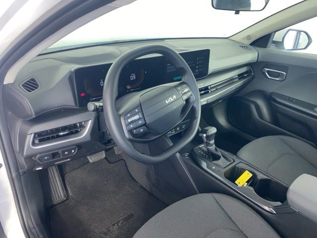 Certified 2025 Kia K4 LXS image 12