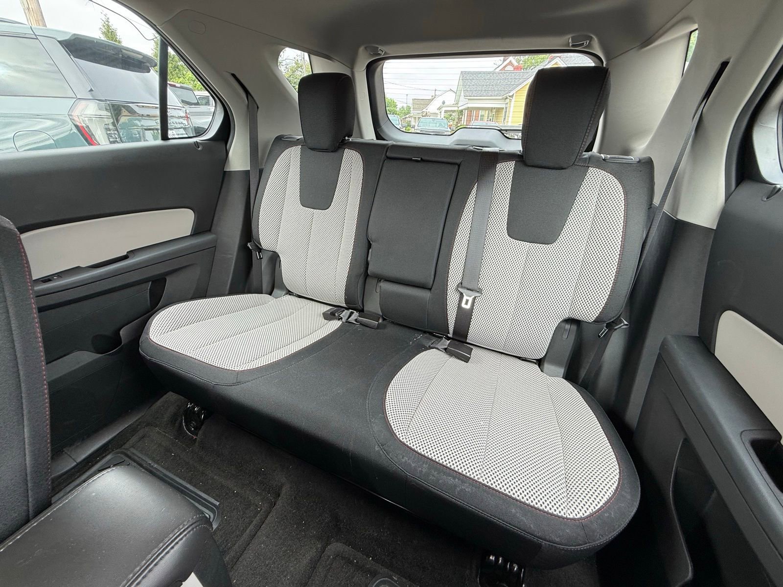 Used 2017 Chevrolet Equinox LS FWD image 13