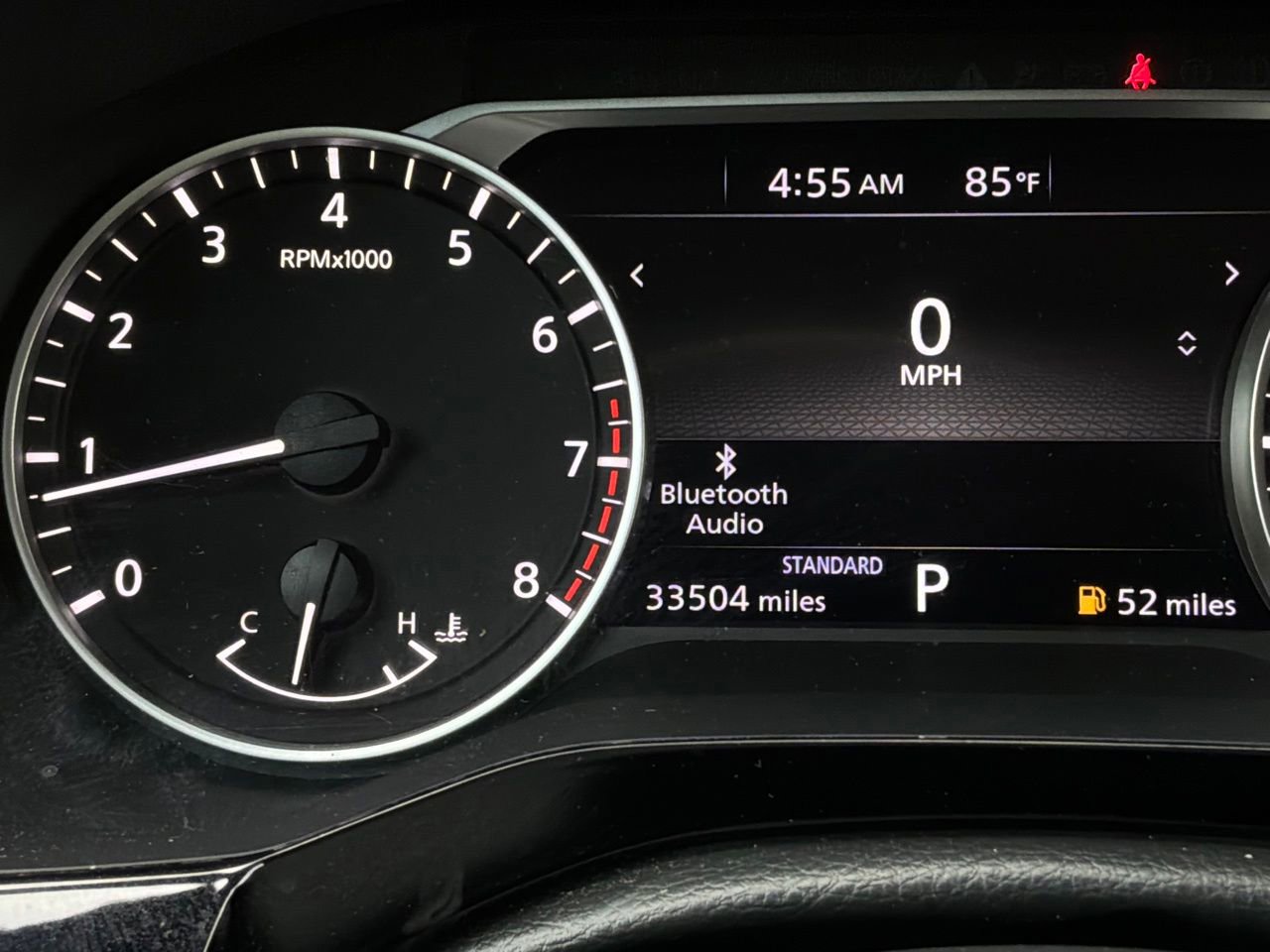 Used 2025 Nissan Pathfinder SV FWD image 40