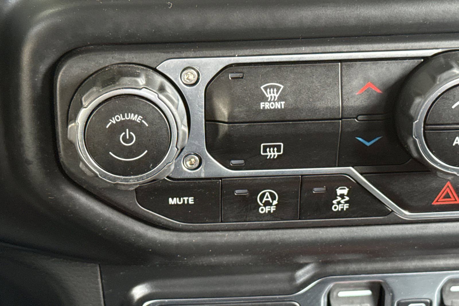 Used 2022 Jeep Gladiator Sport AWD/4WD image 27