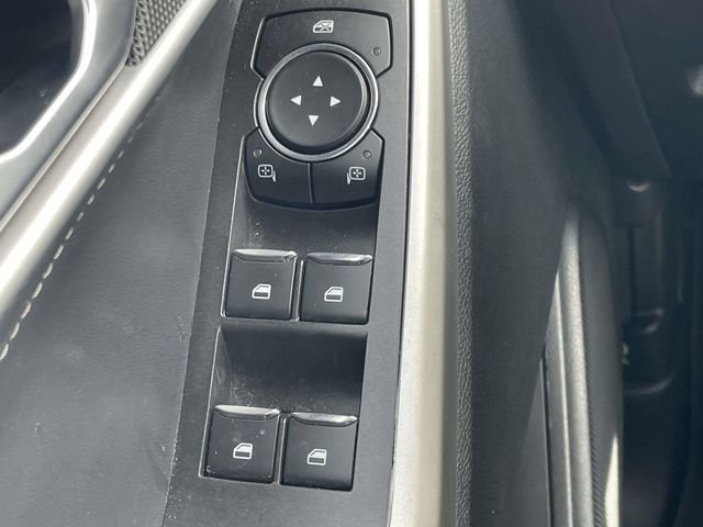 Used 2023 Ford Explorer XLT RWD image 25