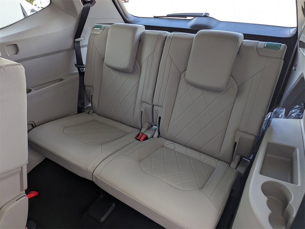 New 2025 Volkswagen Atlas SEL Premium R-Line image 32