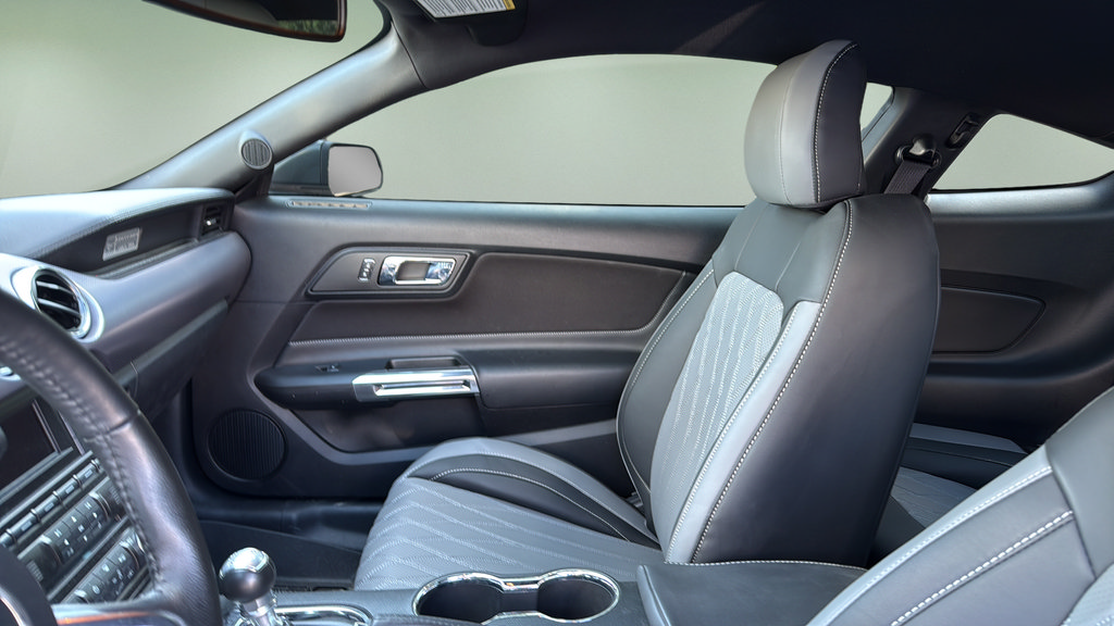 Used 2016 Ford Mustang GT RWD image 11
