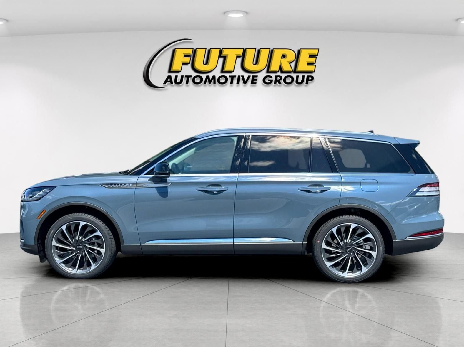 New 2026 Lincoln Aviator Reserve AWD/4WD image 6