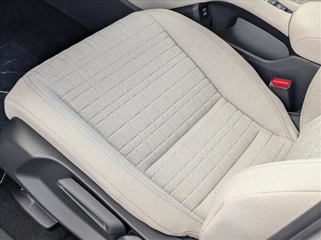 New 2026 Honda HR-V LX image 4