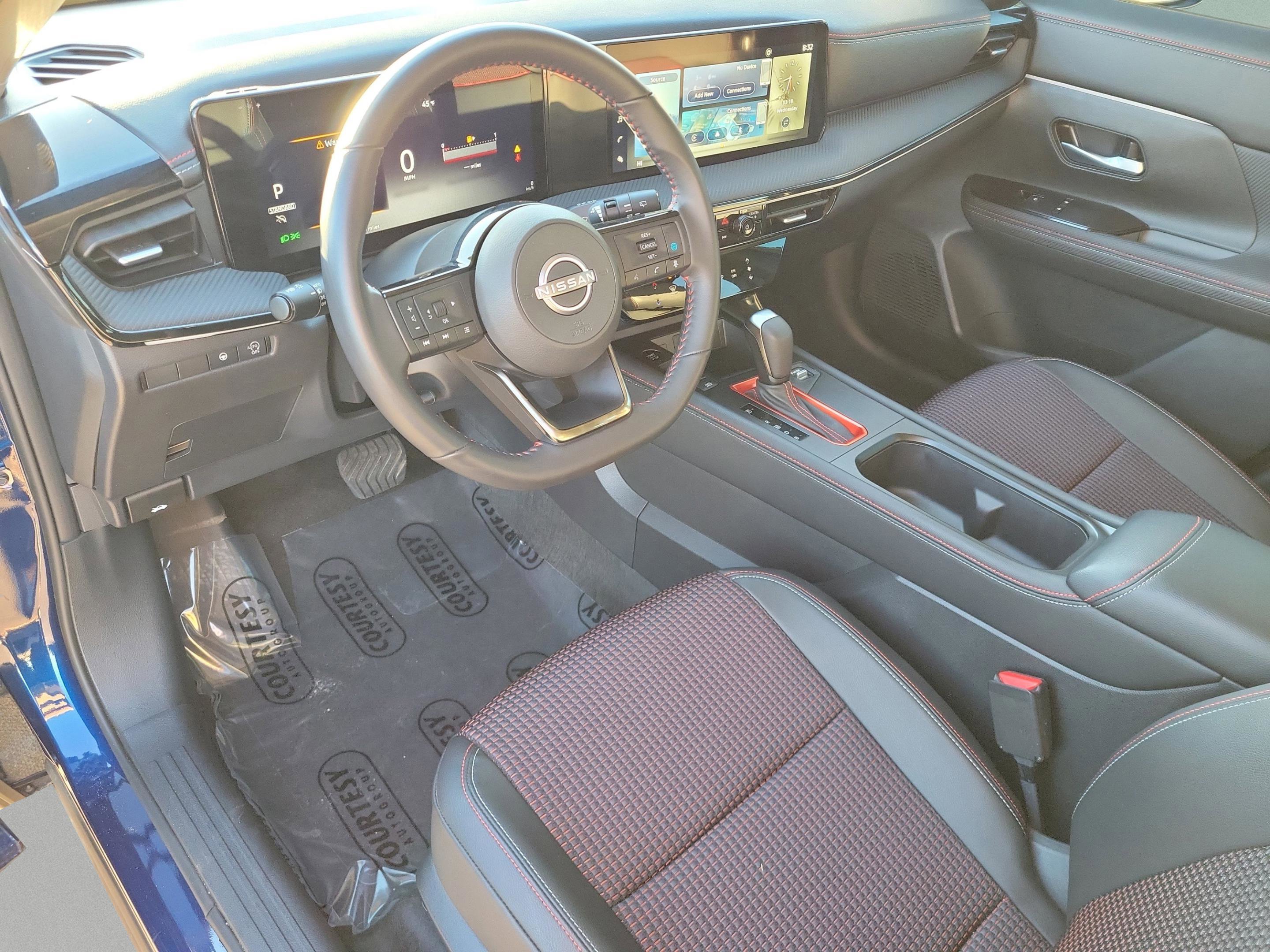 Certified 2025 Nissan Kicks SR image 19