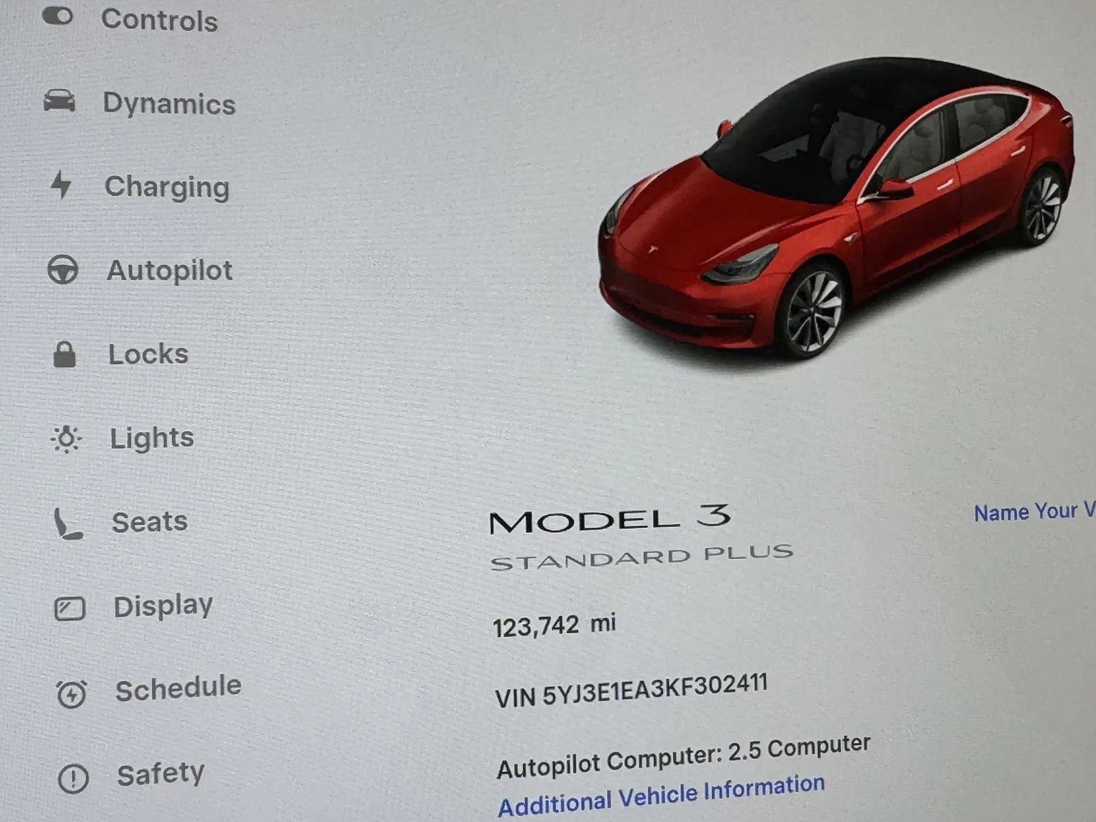 Used 2019 Tesla Model 3 Standard Range Plus image 18