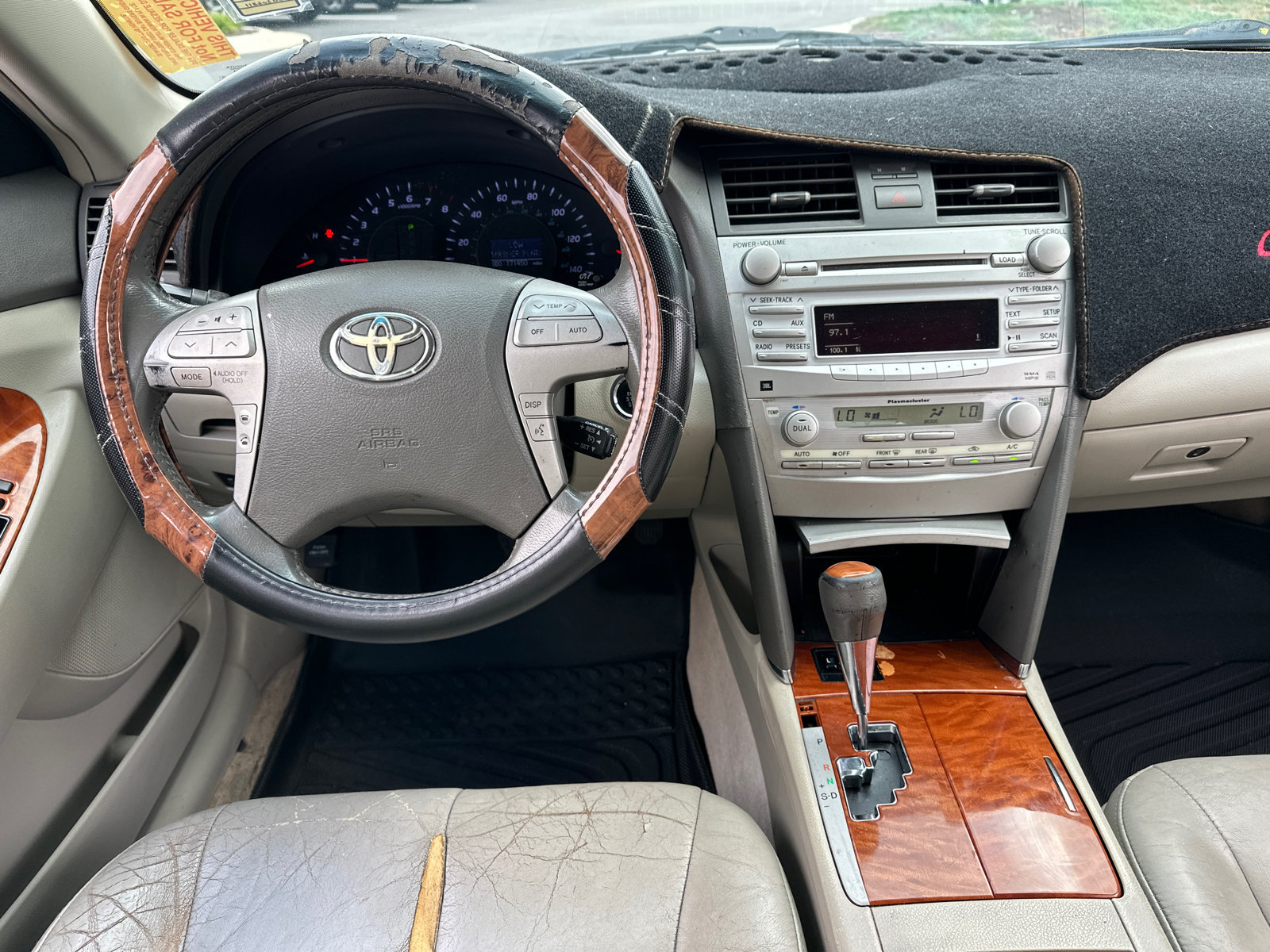Used 2011 Toyota Camry XLE w/ XLE Extra-Value Pkg #2 FWD image 18