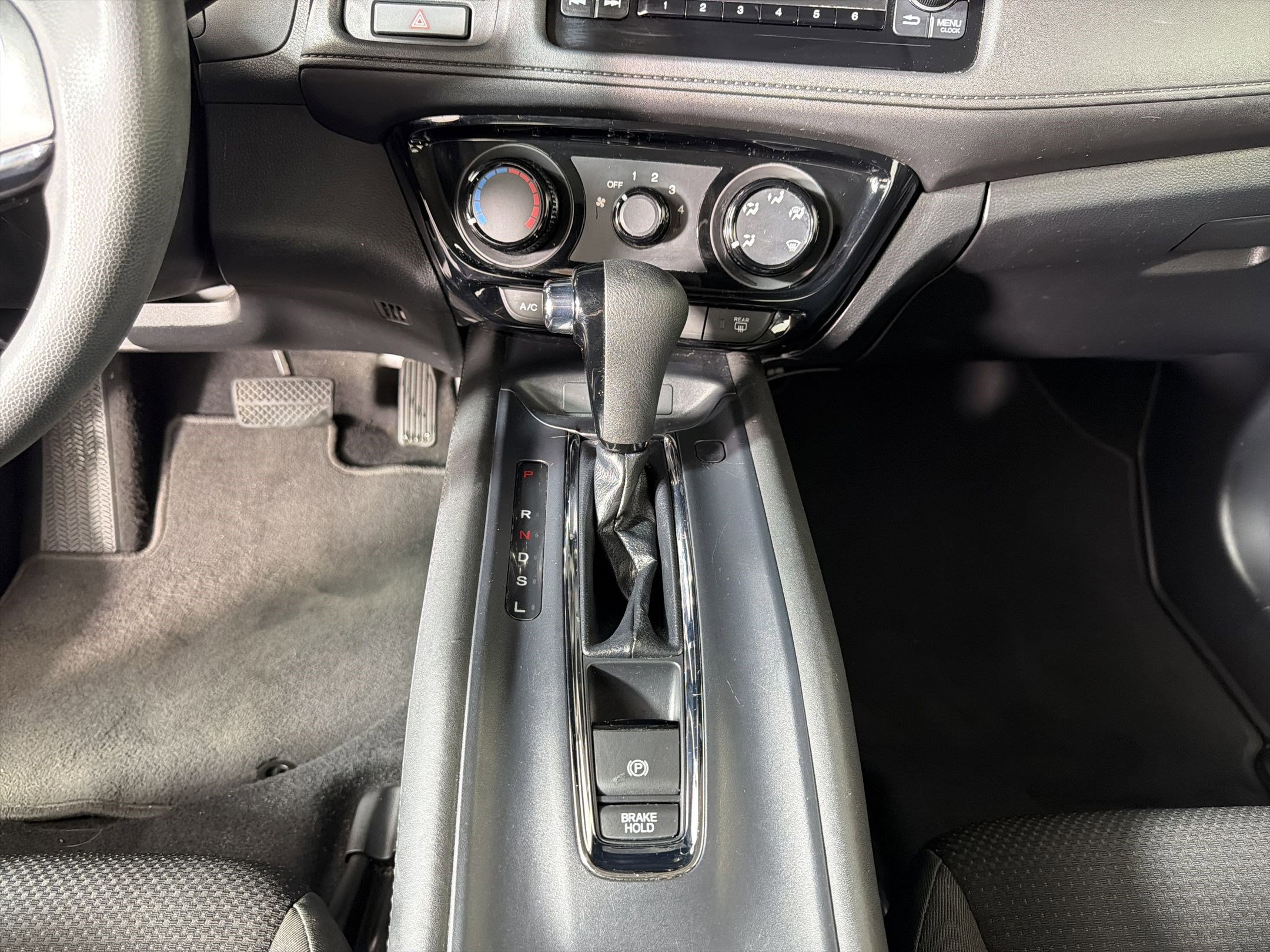 Used 2019 Honda HR-V LX image 17