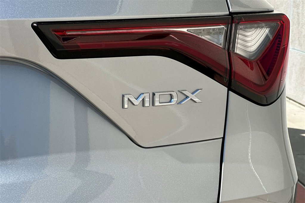 Certified 2025 Acura MDX w/ Technology Package image 29