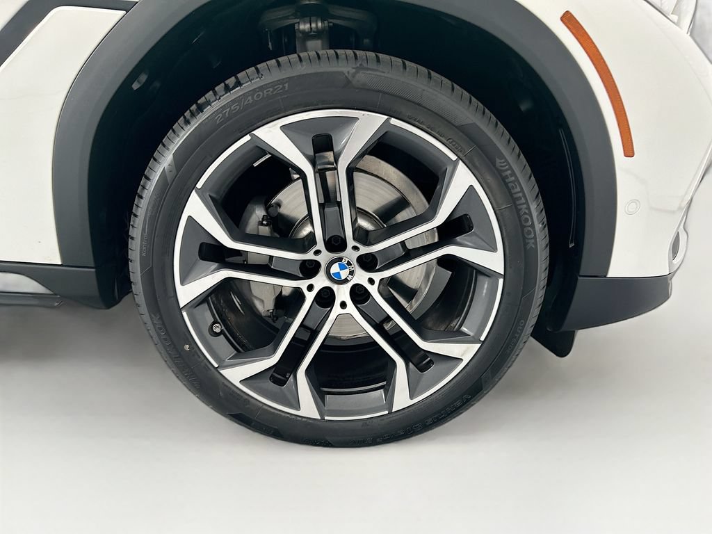 Used 2022 BMW X6 xDrive40i w/ Luxury Seating Package AWD/4WD image 31