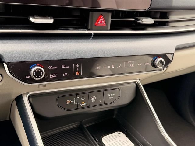 New 2026 Kia Carnival EX FWD image 24