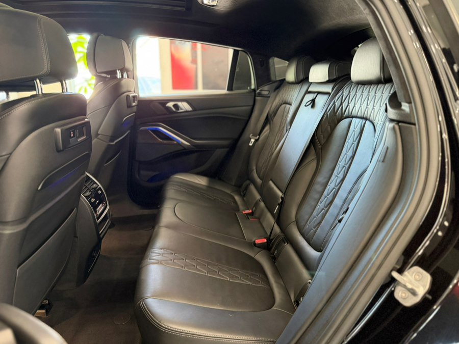 Used 2020 BMW X6 xDrive40i w/ M Sport Package AWD/4WD image 16
