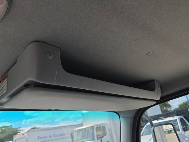 Used 2024 Chevrolet Low Cab Forward RWD image 29