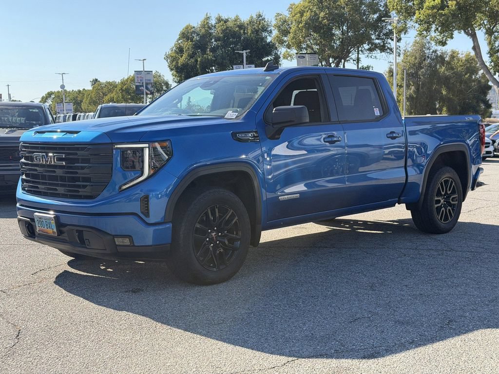 Used 2023 GMC Sierra 1500 Elevation AWD/4WD image 3