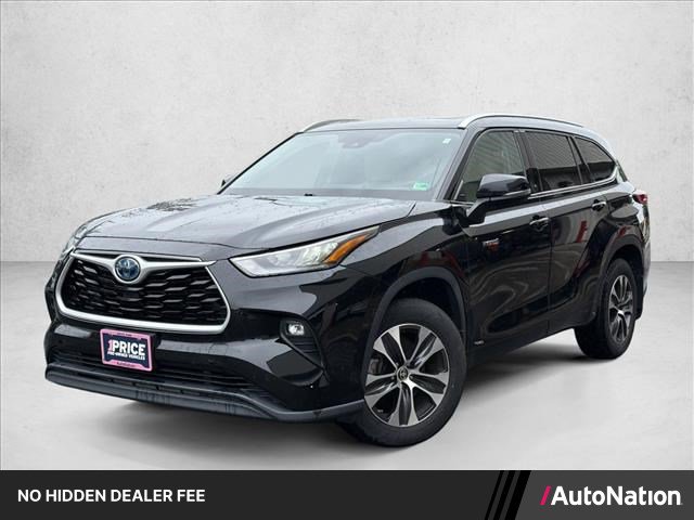 Used 2020 Toyota Highlander XLE AWD/4WD image 1