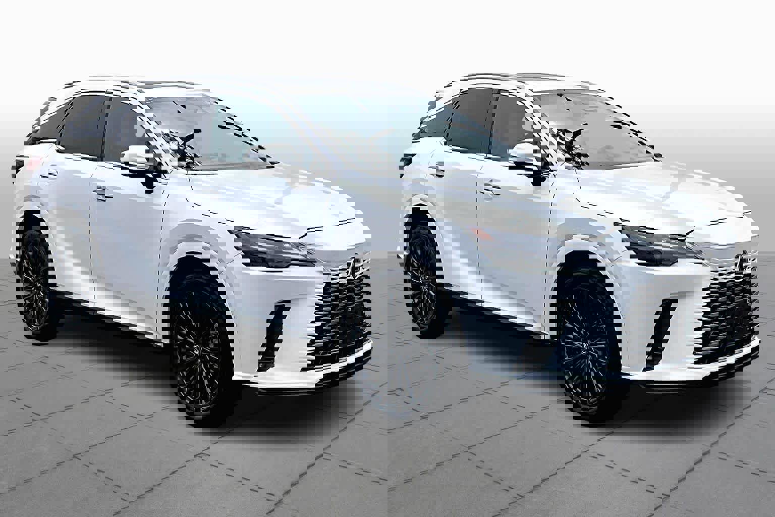 Used 2025 Lexus RX 350 Premium w/ Convenience Package image 3