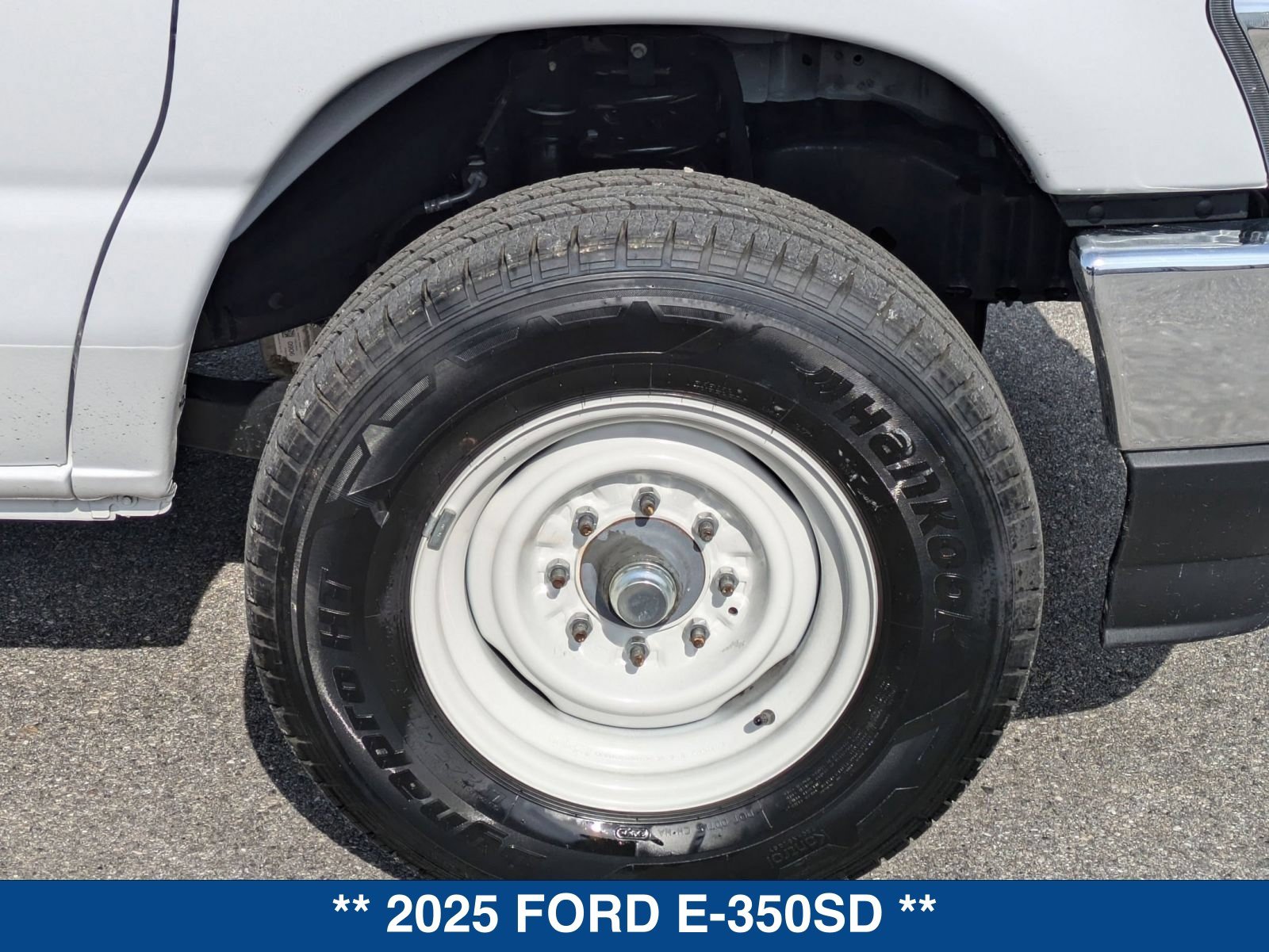 New 2025 Ford E-350 and Econoline 350 Super Duty w/ Power Equipment Group RWD image 13