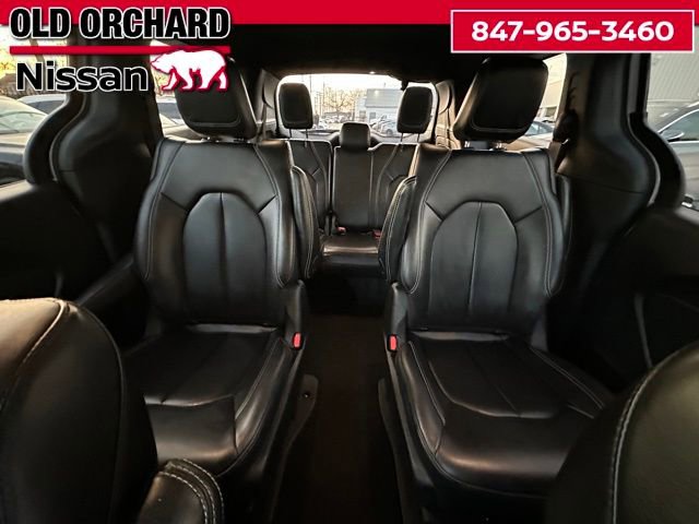 Used 2024 Chrysler Pacifica Limited FWD image 13
