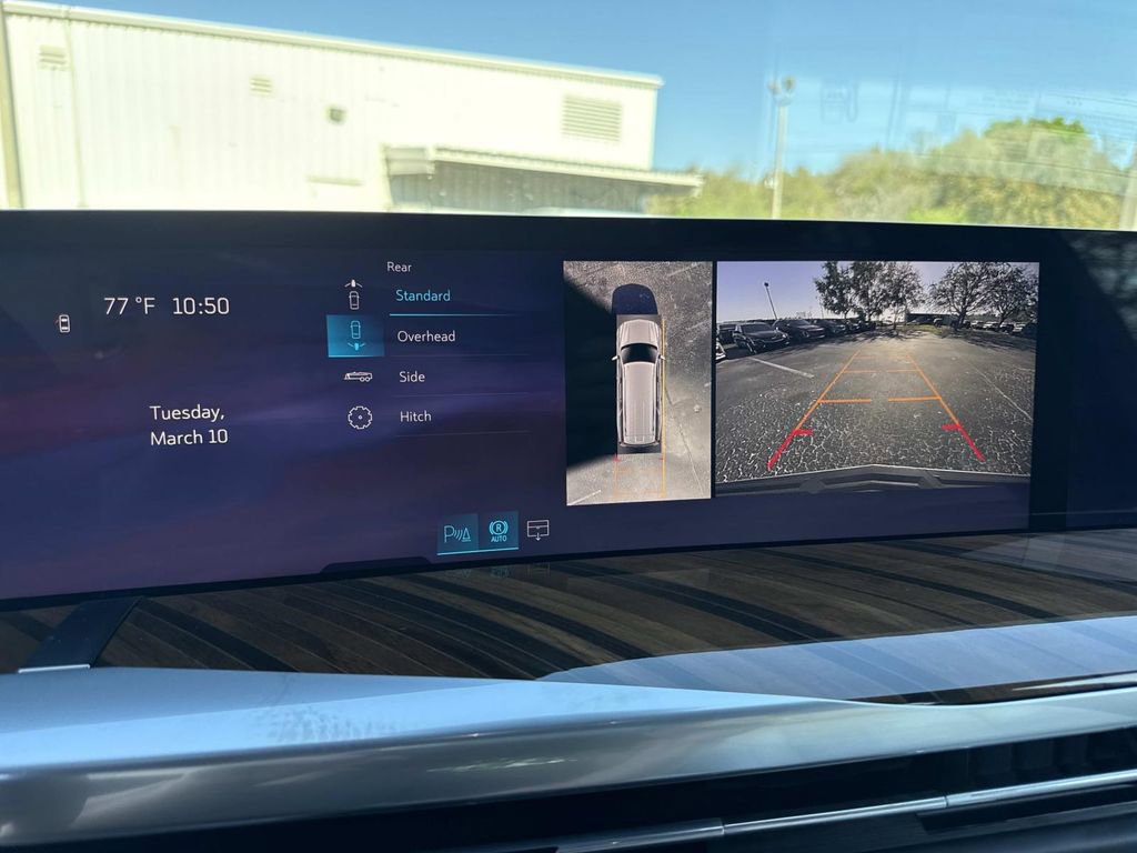 New 2026 Cadillac Escalade ESV Platinum Sport w/ LPO, ONYX Package image 25