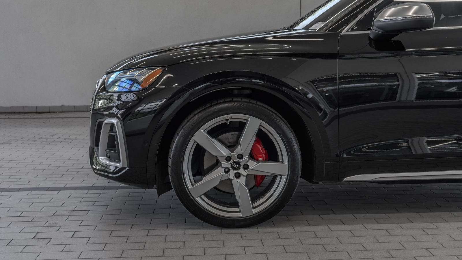 Used 2021 Audi SQ5 Prestige w/ Prestige Package AWD/4WD image 4